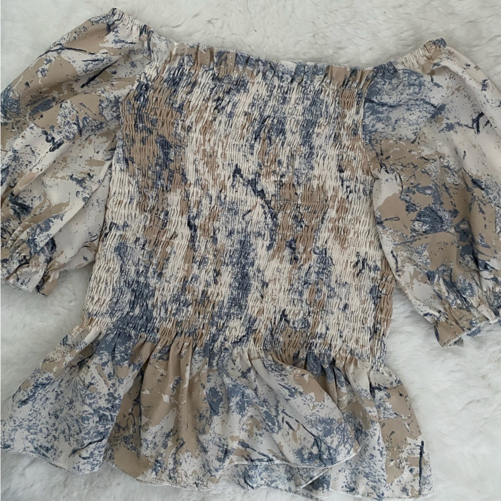 OAK + FORT Blue and Cream Textured Top